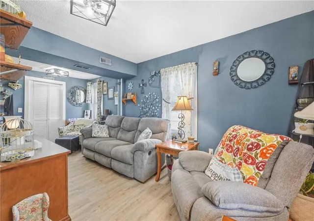 Photo 3 of Sale Pending at 908 W Main St, Richmond, MO 64085 | MLS# 2643888 | Listing updated on 2026-10-01