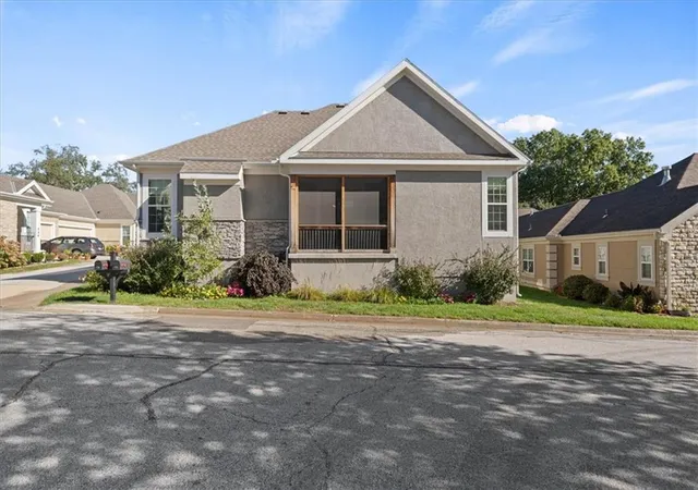 Photo 1 of House for sale at 728 E 110th Terrace, Kansas City, MO 64131 | MLS# 2643892 | Listing updated on 2026-10-18