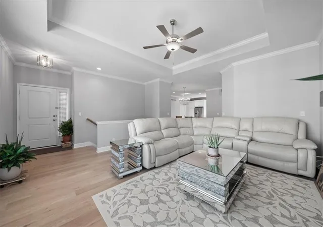 Photo 3 of House for sale at 728 E 110th Terrace, Kansas City, MO 64131 | MLS# 2643892 | Listing updated on 2026-10-18