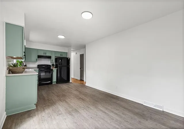 Photo 30 of Single family home for sale at 410 E Elm St, Drexel, MO 64742 | MLS# 2643900 | Listing updated on 2026-09-28
