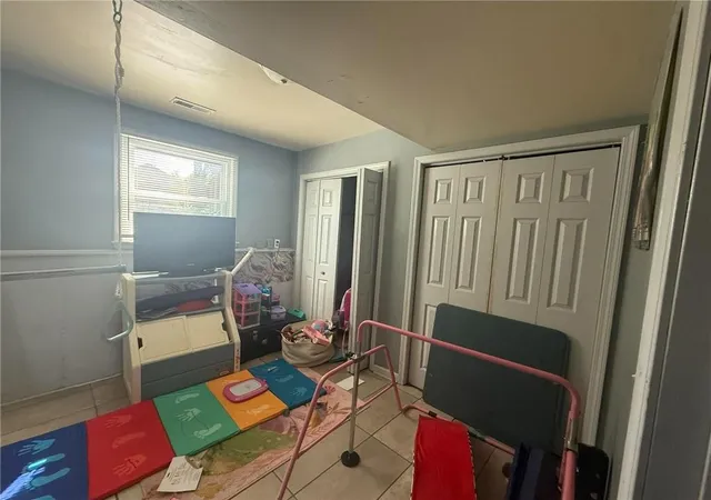 Photo 3 of House for sale at 403 Logan St, Leavenworth, KS 66048 | MLS# 2643902 | Listing updated on 2026-09-28