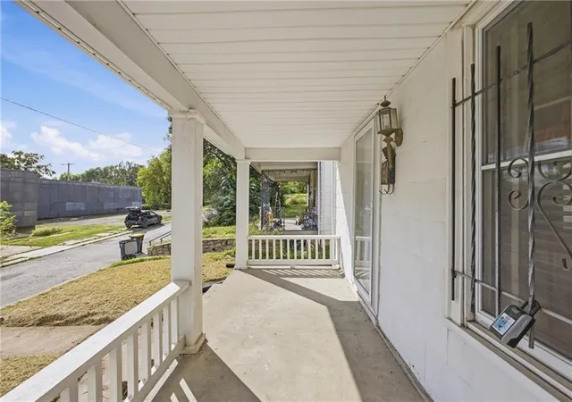 Photo 4 of Single family home for sale at 3848 E 9th Terrace, Kansas City, MO 64127 | MLS# 2643912 | Listing updated on 2026-09-26