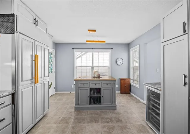 Photo 3 of Single family home for sale at 3503 Easy St, Saint Joseph, MO 64503 | MLS# 2643916 | Listing updated on 2026-10-10