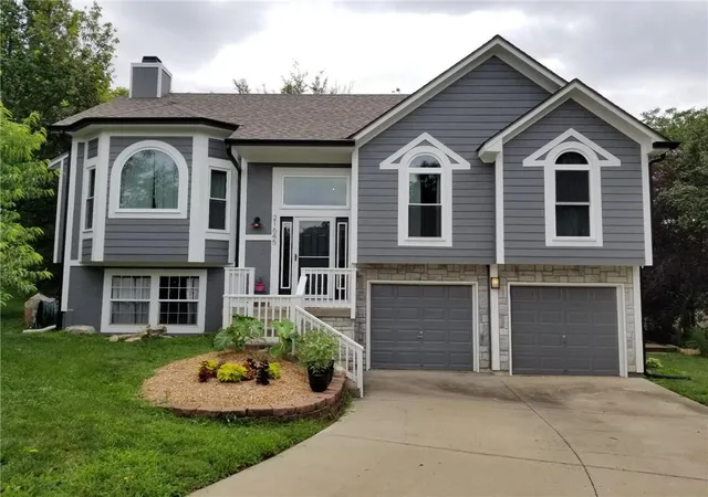 Photo 1 of Single family home for sale at 21645 W 122nd Terrace, Olathe, KS 66061 | MLS# 2643923 | Listing updated on 2026-09-30