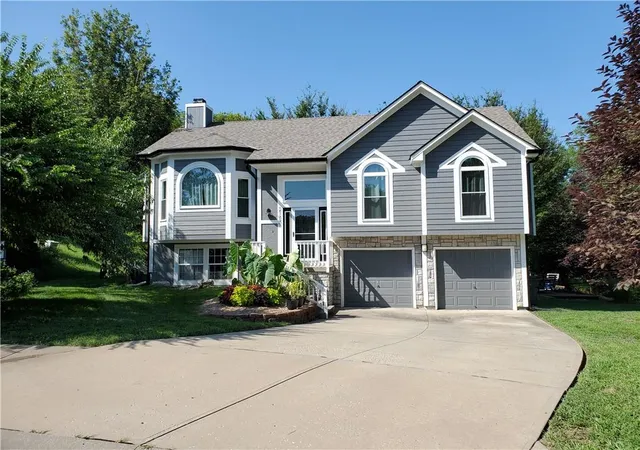 Photo 2 of Single family home for sale at 21645 W 122nd Terrace, Olathe, KS 66061 | MLS# 2643923 | Listing updated on 2026-09-30