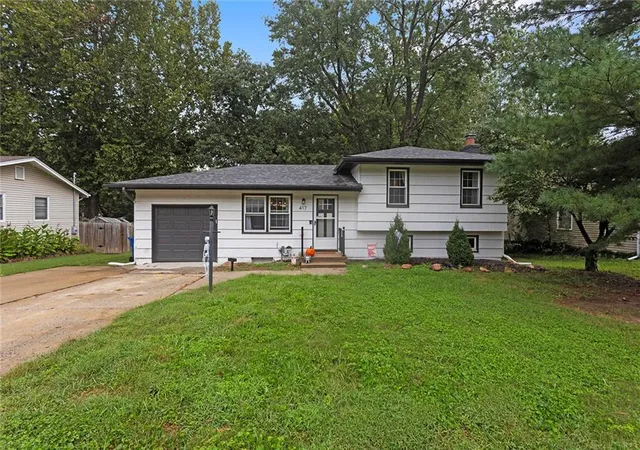 Photo 1 of Single family home for sale at 417 Melrose St, Liberty, MO 64068 | MLS# 2643924 | Listing updated on 2026-10-01