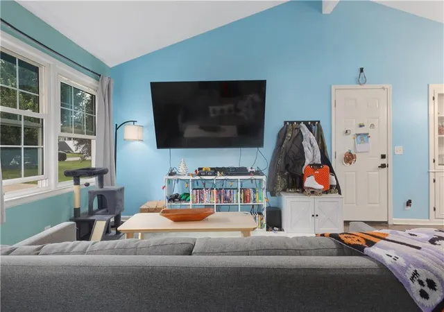 Photo 3 of Single family home for sale at 417 Melrose St, Liberty, MO 64068 | MLS# 2643924 | Listing updated on 2026-10-01