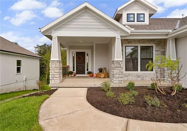 Photo 2 of Single family home for sale at 2328 W Wabash St, Olathe, KS 66061 | MLS# 2643926 | Listing updated on 2026-10-22