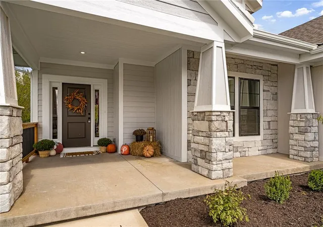 Photo 3 of Single family home for sale at 2328 W Wabash St, Olathe, KS 66061 | MLS# 2643926 | Listing updated on 2026-10-22