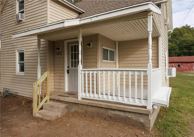 Photo 3 of Single family home for sale at 1022 Granby St, Neodesha, KS 66757 | MLS# 2643927 | Listing updated on 2026-10-06