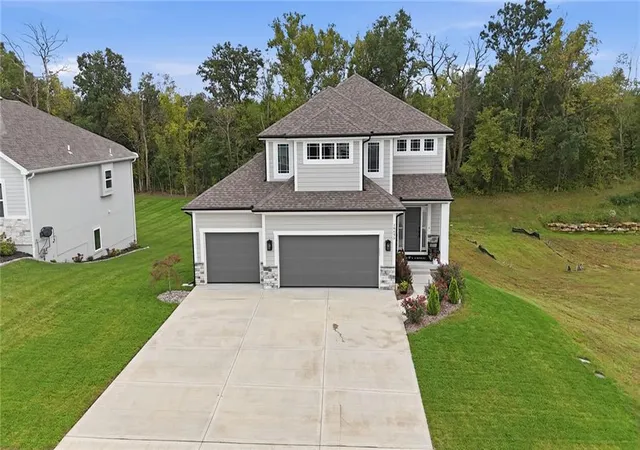 Photo 1 of Single family home for sale at 16695 Nw 124th Street, Platte City, MO 64079 | MLS# 2643930 | Listing updated on 2026-10-07
