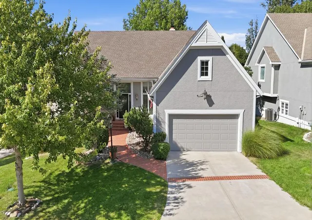 Single family home for sale at 11118 W 121 Street, Overland Park, KS 66213 | MLS# 2643939