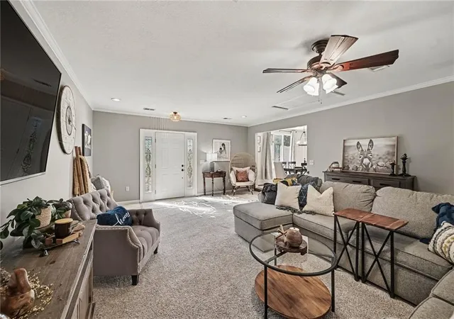 Photo 4 of Single family home for sale at 2723 Mansfield Rd, Saint Joseph, MO 64503 | MLS# 2643953 | Listing updated on 2026-10-08
