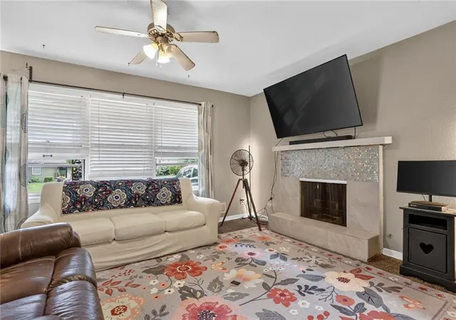Photo 3 of Sale Pending at 7725 Crescent Ave, Raytown, MO 64138 | MLS# 2643954 | Listing updated on 2026-10-05