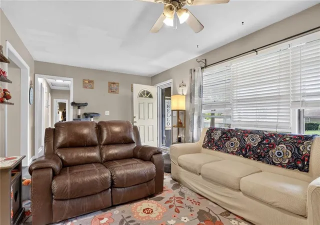Photo 4 of Sale Pending at 7725 Crescent Ave, Raytown, MO 64138 | MLS# 2643954 | Listing updated on 2026-10-05