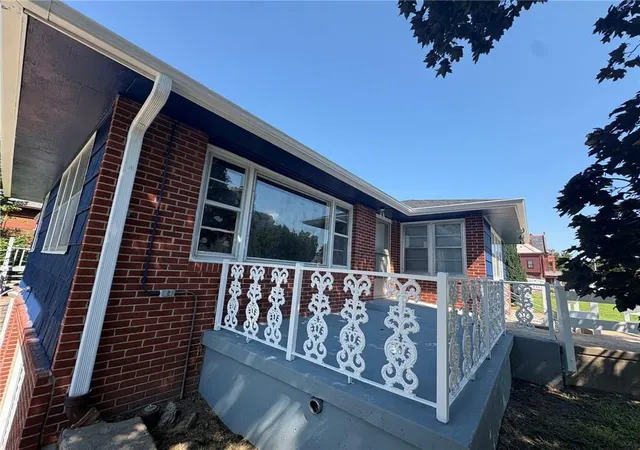 Photo 3 of Sale Pending at 1101 Charles St, Saint Joseph, MO 64501 | MLS# 2643958 | Listing updated on 2026-09-26