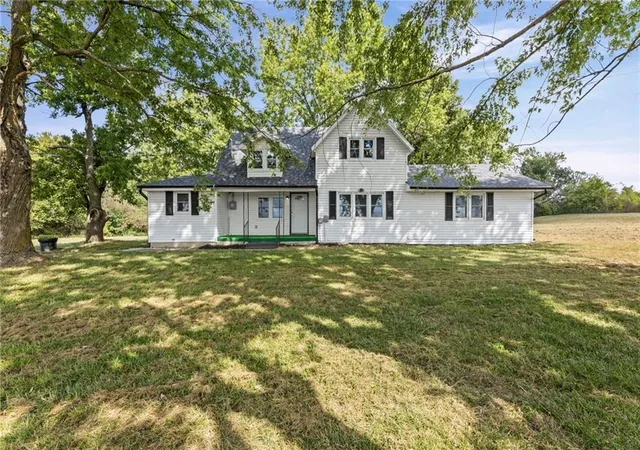 Photo 3 of Single family home for sale at 10240 Nw State Route 18 Hwy, Amsterdam, MO 64723 | MLS# 2643961 | Listing updated on 2026-09-25