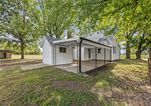 Photo 3 of Single family home for sale at 10240 NW State Route 18 Hwy, Amsterdam, MO 64723 | MLS# 2643961 | Listing updated on 2026-10-18