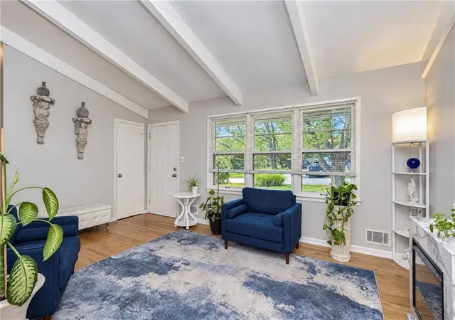 Photo 4 of Single family home for sale at 7201 NW Winter Ave, Kansas City, MO 64152 | MLS# 2643967 | Listing updated on 2026-10-18