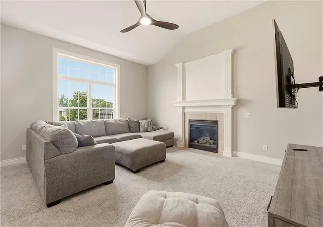 Photo 4 of Single family home for sale at 2116 Bradford Pl, Excelsior Springs, MO 64024 | MLS# 2643972 | Listing updated on 2026-10-03