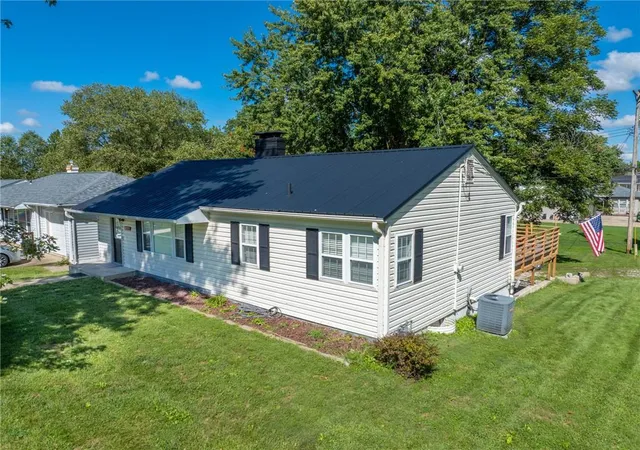 Photo 3 of Single family home for sale at 1701 Rosewood Ln, Chillicothe, MO 64601 | MLS# 2643982 | Listing updated on 2026-09-28