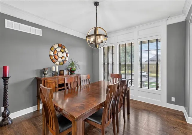 Photo 4 of Single family home for sale at 21706 W 82nd Terrace, Lenexa, KS 66220 | MLS# 2643984 | Listing updated on 2026-10-08
