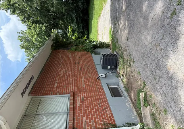 Photo 4 of House for sale at 4203-4207 N Askew Ave, Kansas City, MO 64117 | MLS# 2643987 | Listing updated on 2026-09-29
