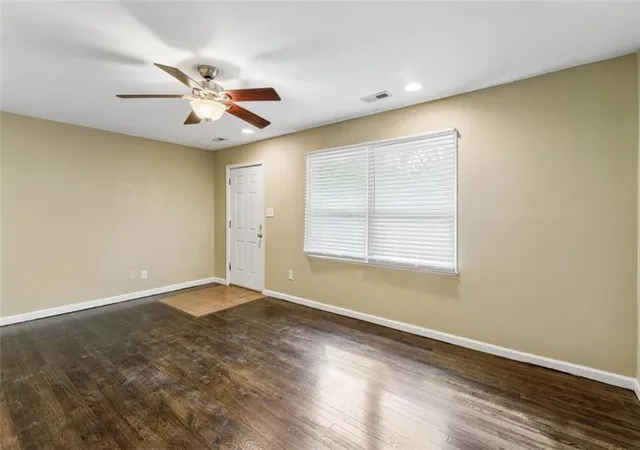 Photo 4 of Single family home for sale at 8549 Wornall Rd, Kansas City, MO 64114 | MLS# 2643989 | Listing updated on 2026-09-26