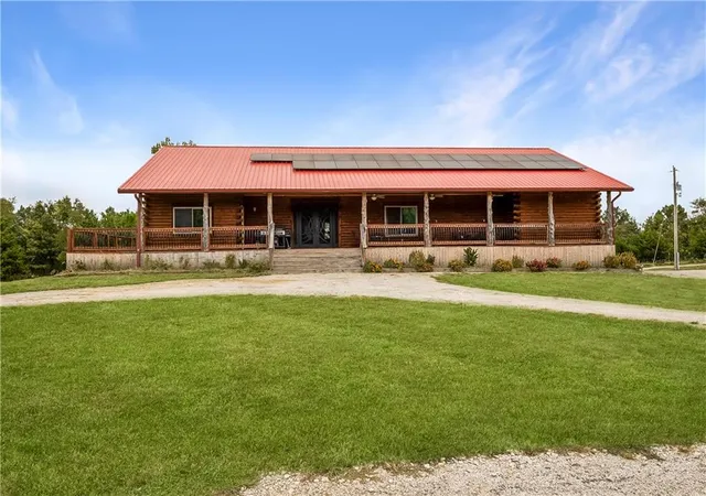 Photo 1 of Single family home for sale at 27300 E Orient Cemetery Rd, Harrisonville, MO 64701 | MLS# 2643993 | Listing updated on 2026-10-05
