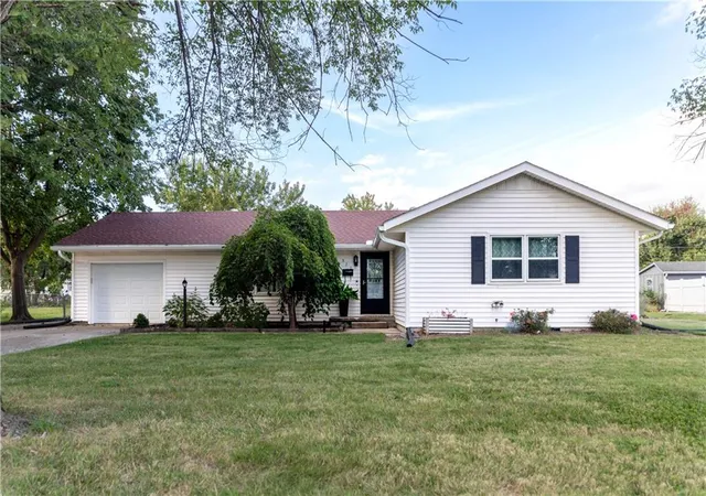 Photo 1 of Single family home for sale at 529 North Dr, Marshall, MO 65340 | MLS# 2643996 | Listing updated on 2026-09-26