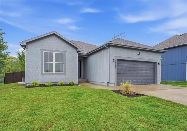 Photo 1 of Single family home for sale at 22104 Crystal Ave, Peculiar, MO 64078 | MLS# 2643999 | Listing updated on 2026-10-21