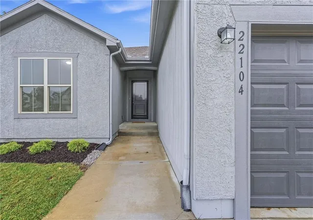 Photo 2 of Single family home for sale at 22104 Crystal Ave, Peculiar, MO 64078 | MLS# 2643999 | Listing updated on 2026-10-21