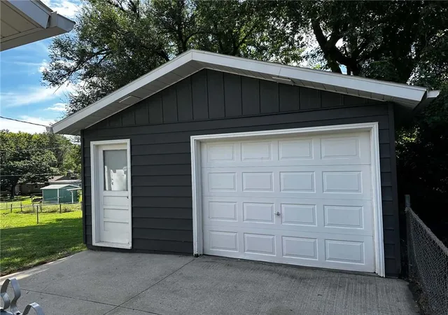 Photo 2 of Single family home for sale at 3416 Jackson St, Saint Joseph, MO 64507 | MLS# 2644007 | Listing updated on 2026-09-26