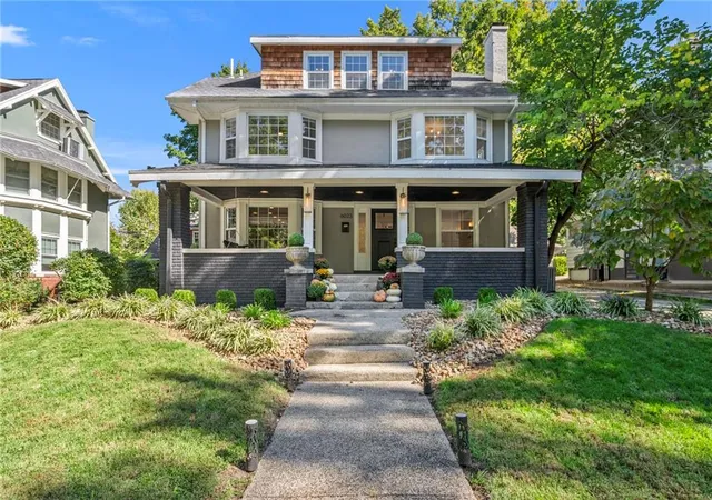 Photo 1 of Single family home for sale at 6023 Main St, Kansas City, MO 64113 | MLS# 2644030 | Listing updated on 2026-10-08