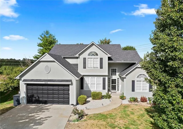 Photo 1 of Single family home for sale at 3202 Junction Dr, Harrisonville, MO 64701 | MLS# 2644033 | Listing updated on 2026-10-08