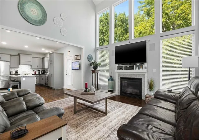 Photo 3 of Single family home for sale at 3202 Junction Dr, Harrisonville, MO 64701 | MLS# 2644033 | Listing updated on 2026-10-08