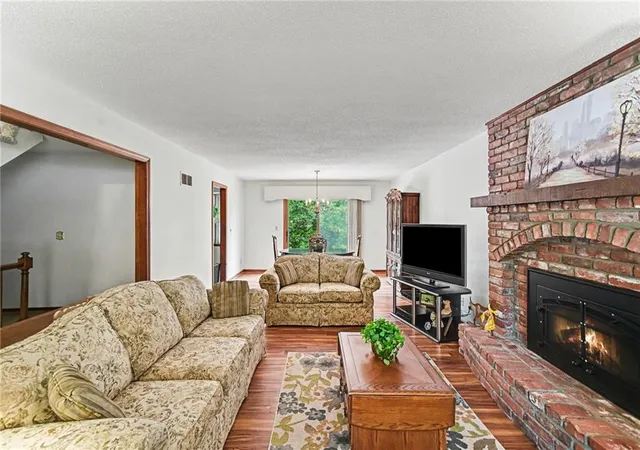 Photo 3 of Single family home for sale at 7213 N Bellefontaine Ave, Kansas City, MO 64119 | MLS# 2644036 | Listing updated on 2026-09-26