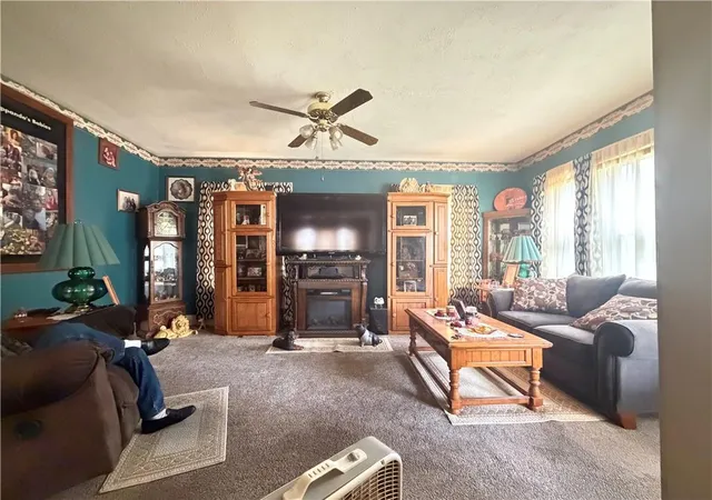 Photo 3 of Sale Pending at 3140 Mitchell Ave, Saint Joseph, MO 64507 | MLS# 2644038 | Listing updated on 2026-09-30