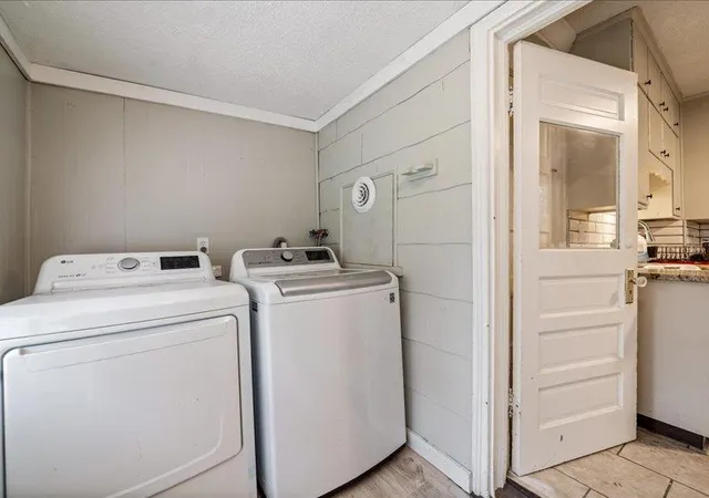 Photo 3 of Single family home for sale at 510 Montgall Ave, Kansas City, MO 64124 | MLS# 2644043 | Listing updated on 2026-09-28