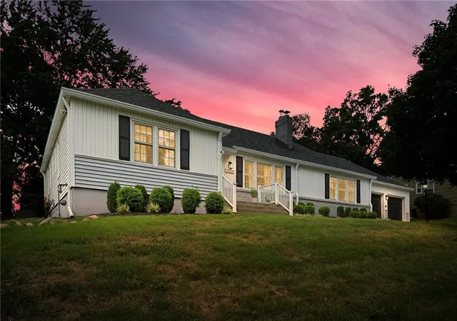 Photo 2 of Single family home for sale at Holly St, Kansas City, MO 64114 | MLS# 2644047 | Listing updated on 2026-09-29