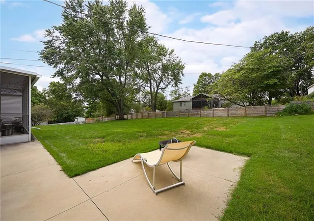 Photo 4 of Single family home for sale at Holly St, Kansas City, MO 64114 | MLS# 2644047 | Listing updated on 2026-09-29