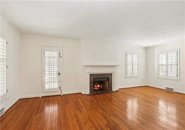 Photo 2 of Sale Pending at 1235 W Gregory Blvd, Kansas City, MO 64114 | MLS# 2644048 | Listing updated on 2026-10-07