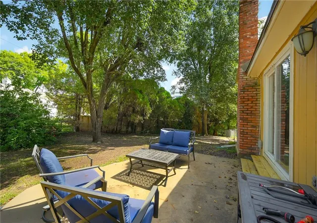 Photo 3 of Single family home for sale at 2008 W 84th Street, Leawood, KS 66206 | MLS# 2644052 | Listing updated on 2026-10-01