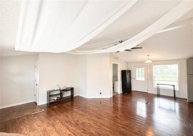 Photo 3 of Single family home for sale at 352 Se 75th Road, Warrensburg, MO 64093 | MLS# 2644062 | Listing updated on 2026-09-30