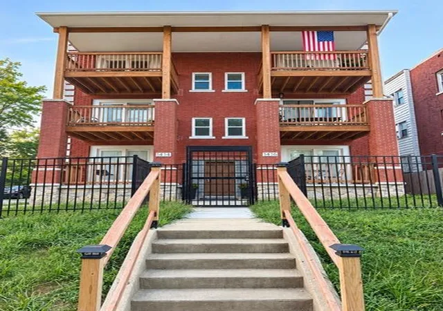 Photo 1 of House for sale at 1414 E 30th Street, Kansas City, MO 64109 | MLS# 2644064 | Listing updated on 2026-10-23