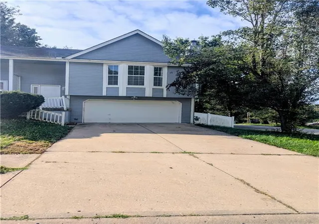 Photo 1 of Sale Pending at 3539 Nw 70th Street, Kansas City, MO 64151 | MLS# 2644079 | Listing updated on 2026-10-02
