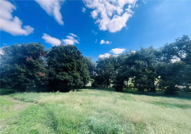 Land for sale at 2117 South 18th St, Saint Joseph, MO 64503 | MLS# 2644092