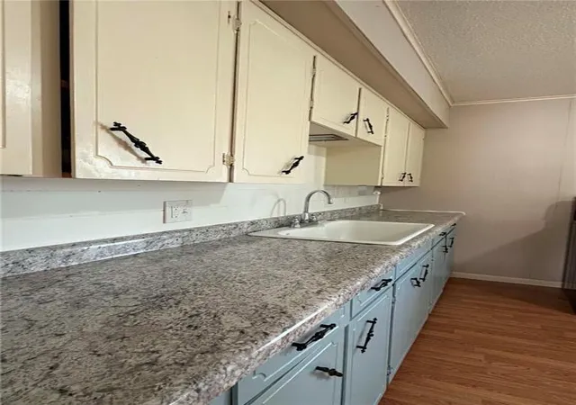 Photo 4 of Single family home for sale at 736 S Clark St, Fort Scott, KS 66701 | MLS# 2644093 | Listing updated on 2026-09-26
