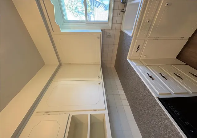 Photo 3 of Single family home for sale at 303 E Truman Ave, Clinton, MO 64735 | MLS# 2644113 | Listing updated on 2026-10-06