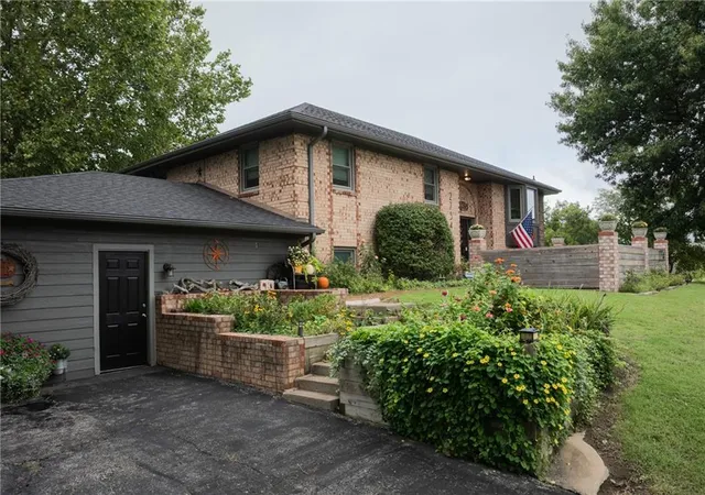 Photo 2 of Single family home for sale at 2734 N 99th Street, Kansas City, KS 66109 | MLS# 2644117 | Listing updated on 2026-10-04